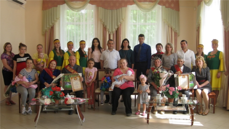 В Янтиковском районе состоялся семейный праздник, посвященный Международному дню семьи