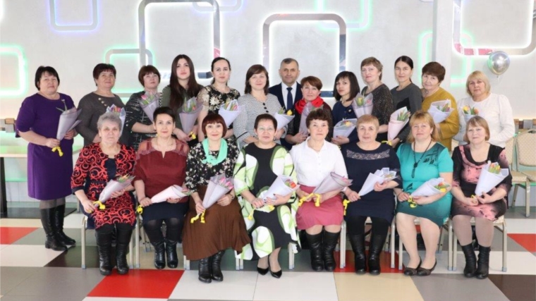 Урмарское районное отделение Союза женщин Чувашии провело праздничное мероприятие, посвященное Международному женскому дню 8 Март