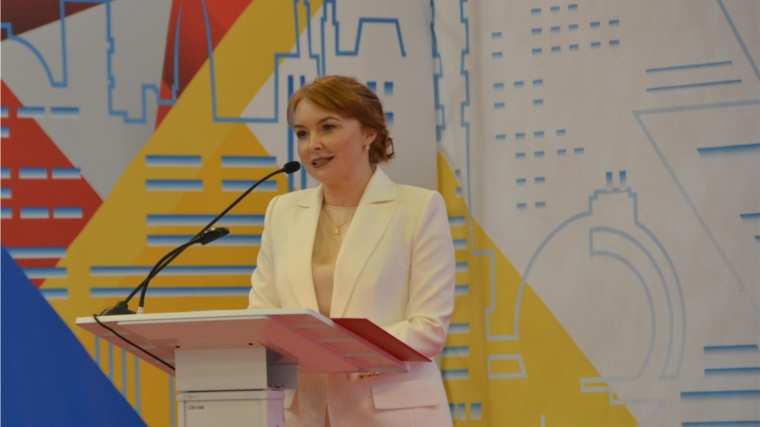 Председатель Союза женщин Чувашии Наталья Николаева отметила важность поправок в Конституцию