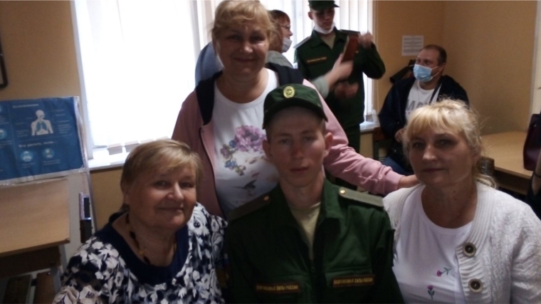 Лидер Комитета солдатских матерей Чувашии Лариса Егорова навестила призывников в Ленобласти