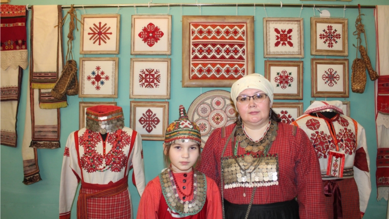 В Санкт-Петербурге показали волшебство чувашской вышивки