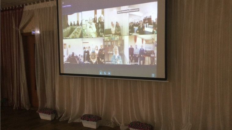 В Комплексном центре социального обслуживания населения города Чебоксары состоялось мероприятие в формате видео связи, посвященное строителям безмолвных рубежей