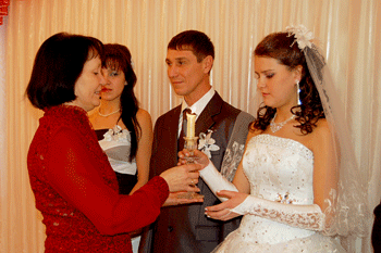 Торжественная регистрация брака в Яльчикском районе накануне Дня матери